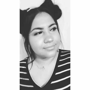 Meet your Posher, Alejandra