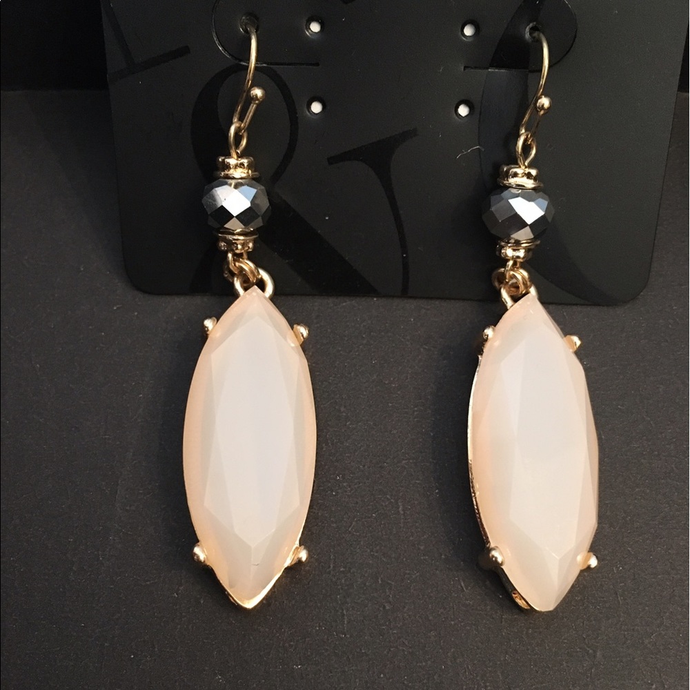 Gorgeous dangling earrings