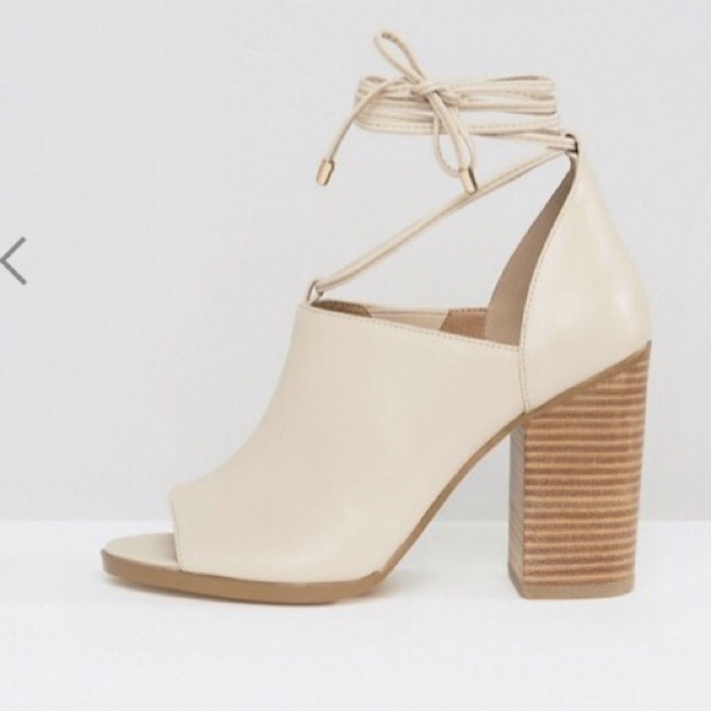 [Almost brand new] ASOS ORSON Tie Leg Heels