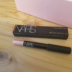Nars Soft Touch Shadow Pencil in Vogue Rose