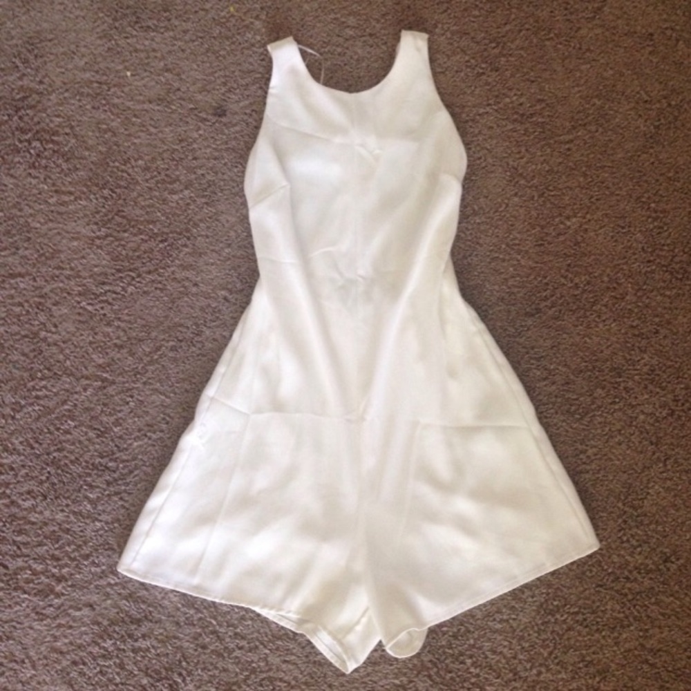 White Trafaluc Zara Romper BRAND NEW