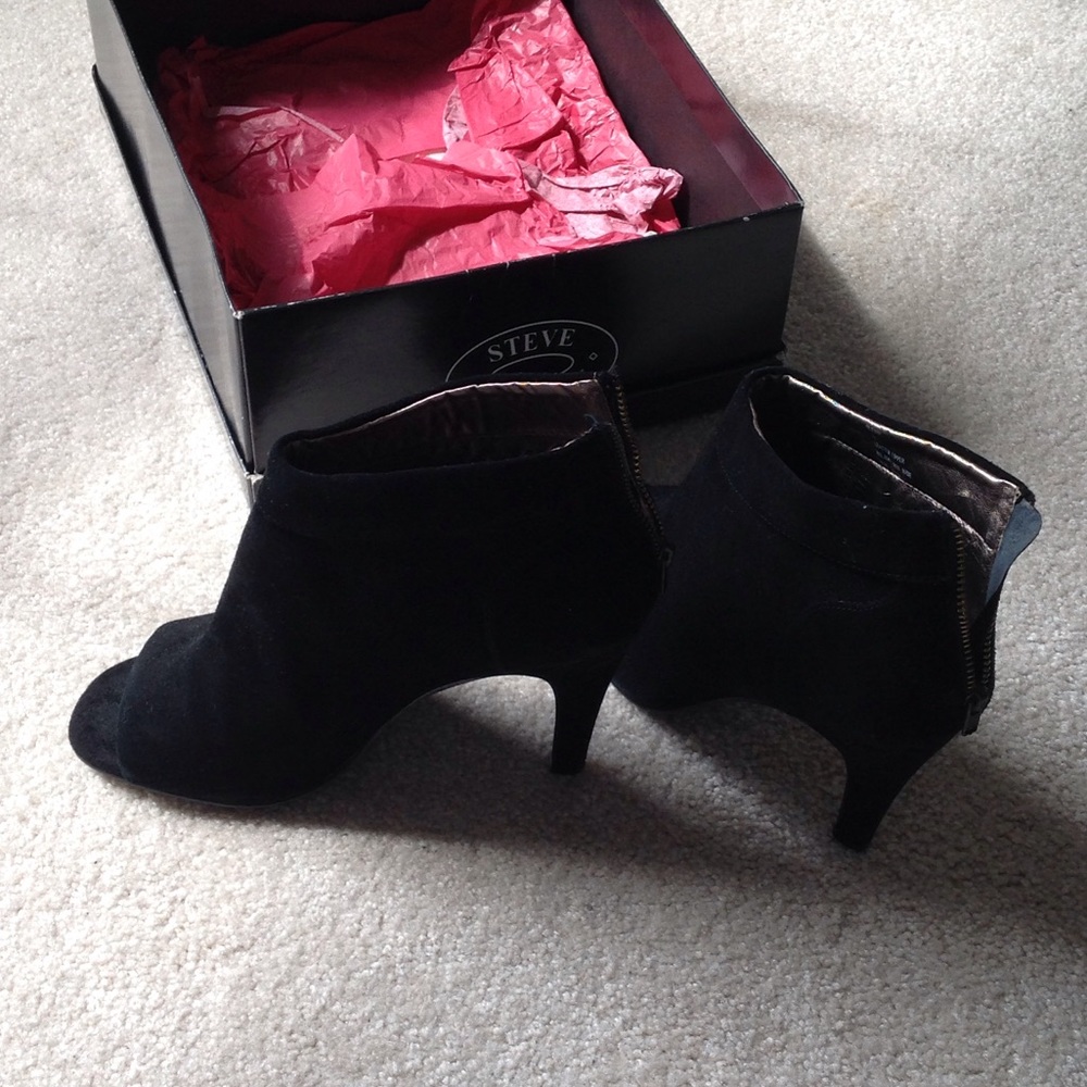 Steve Madden booties size 7