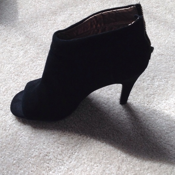 Steve Madden booties size 7 - Picture 3 of 4