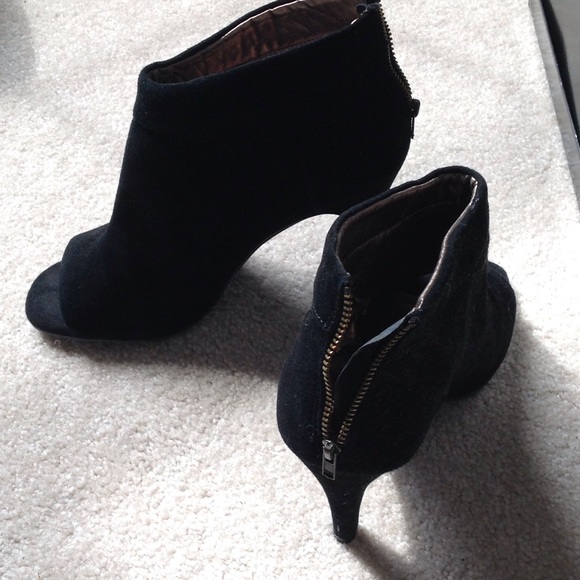 Steve Madden booties size 7 - Picture 4 of 4