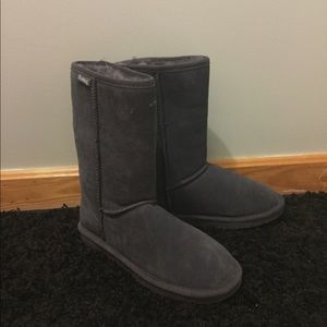 Bearpaw Grey Boots
