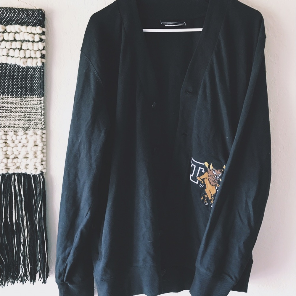Size L Men's Hundreds Cardigan