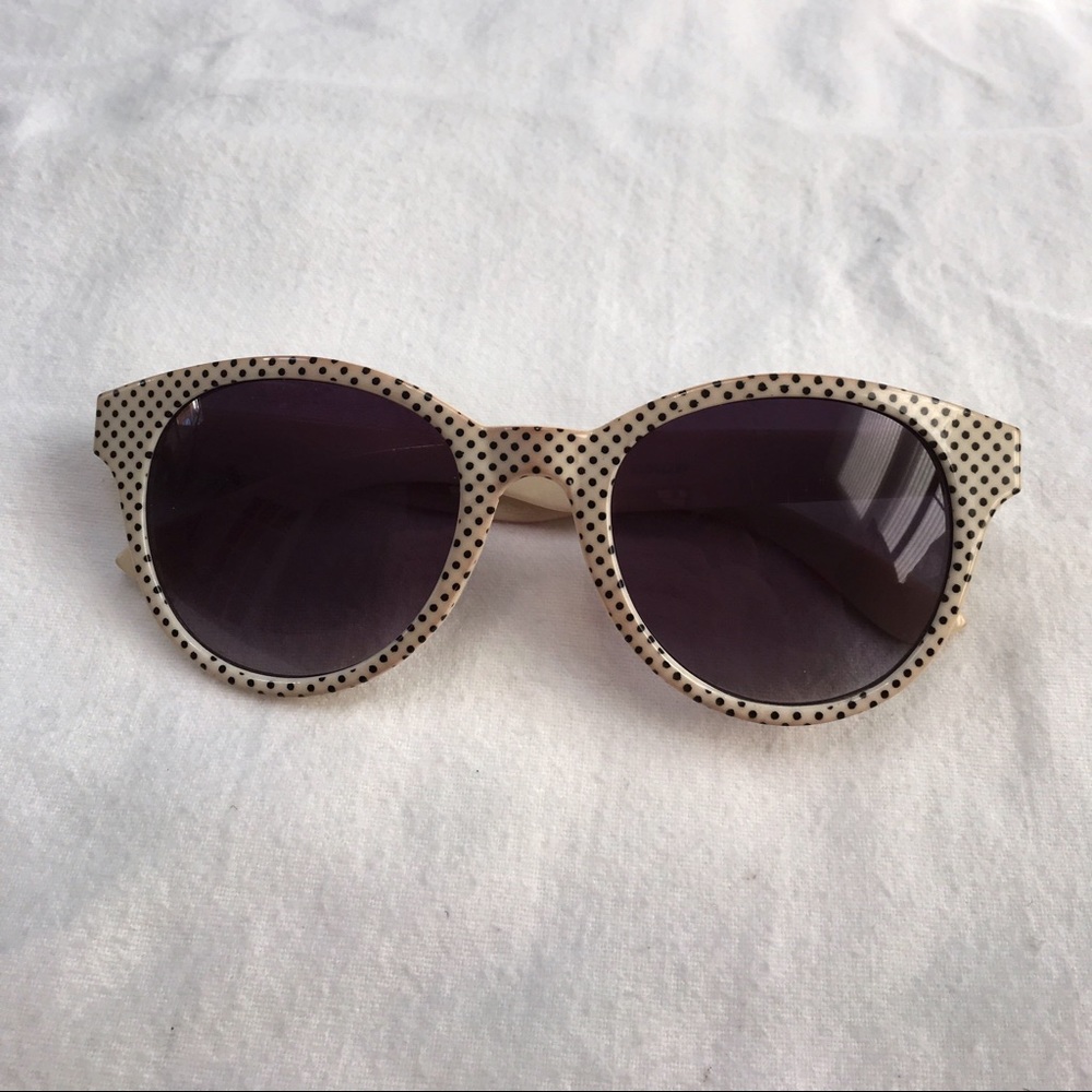 Forever 21 cream polka dot sunglasses