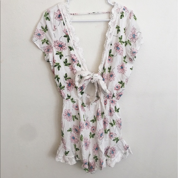 ▪️NEW▪️ LF Floral print romper - Picture 4 of 5