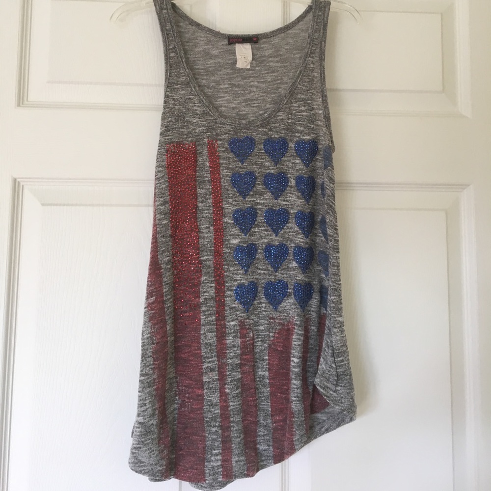 Gray USA flag tank