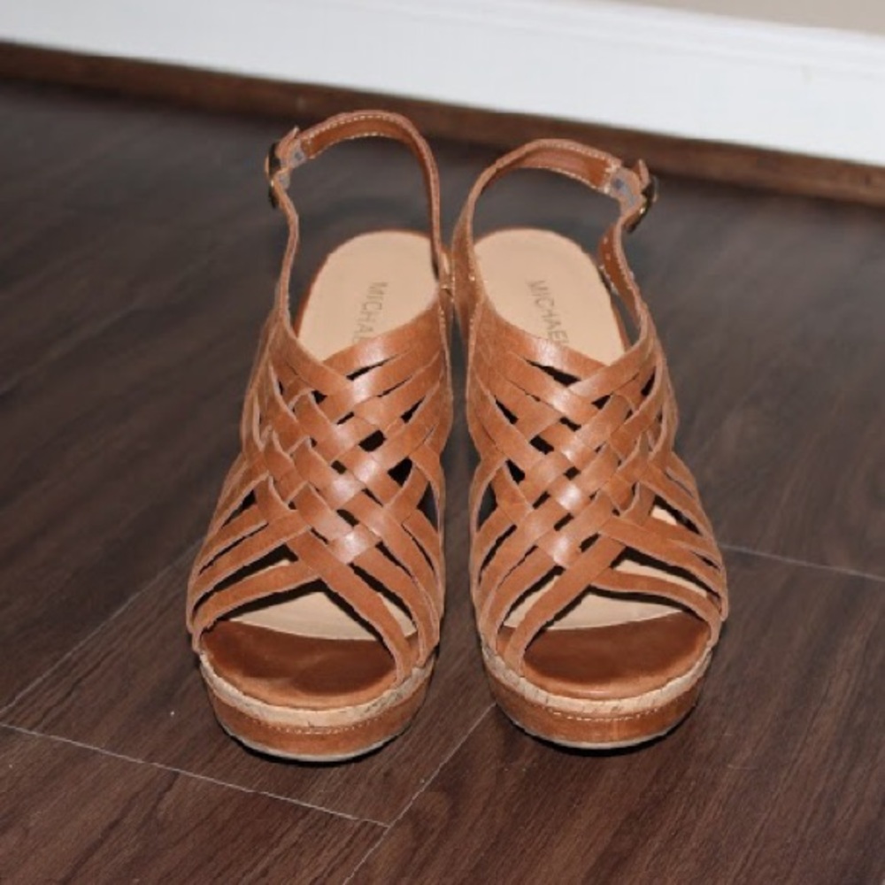 MICHAEL Brown Wedges 8