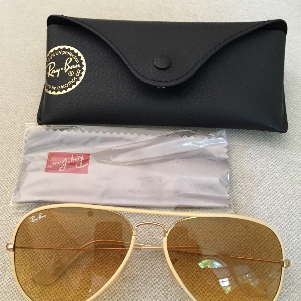 Ray-Ban Sunglasses - yellow