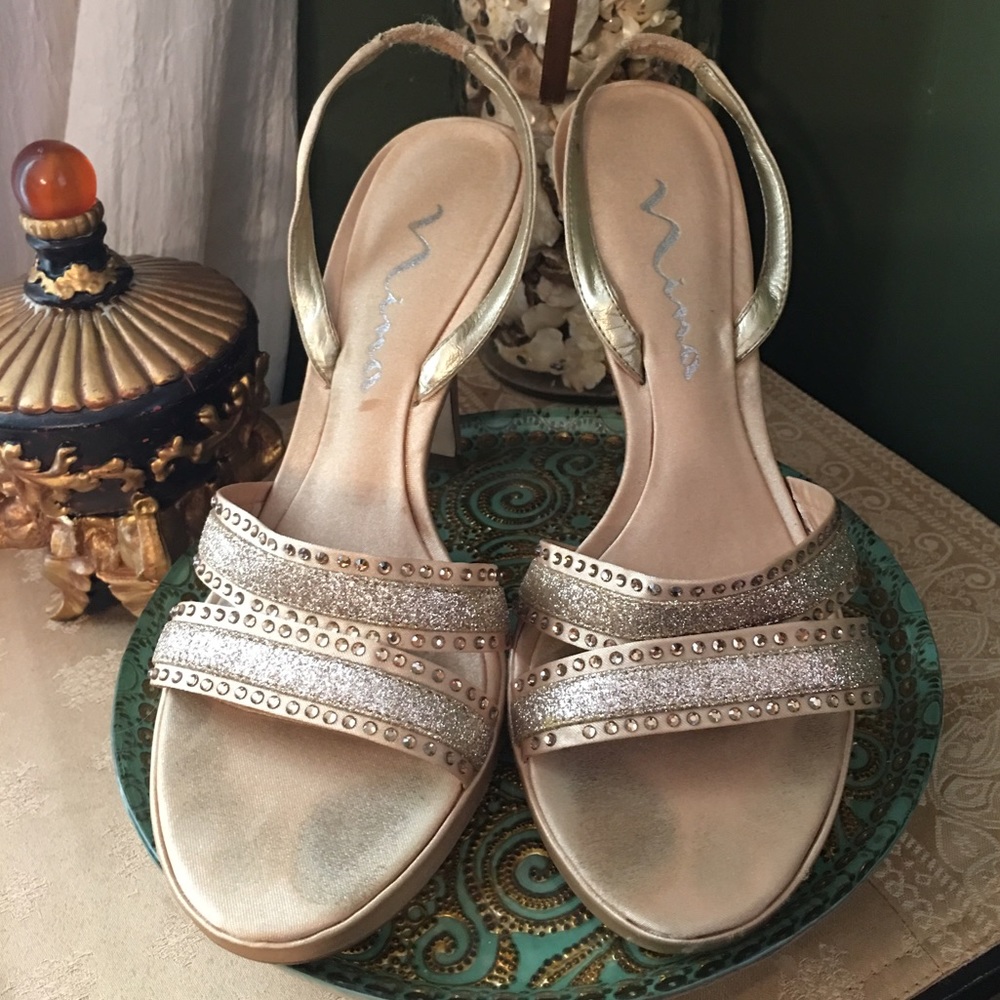 Evening dress sandals