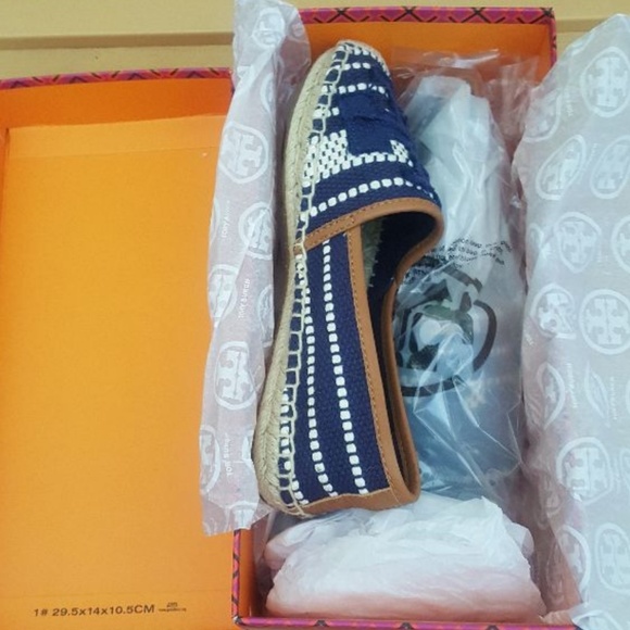 **SOLD** NWT tory burch espadrilles - Picture 3 of 4