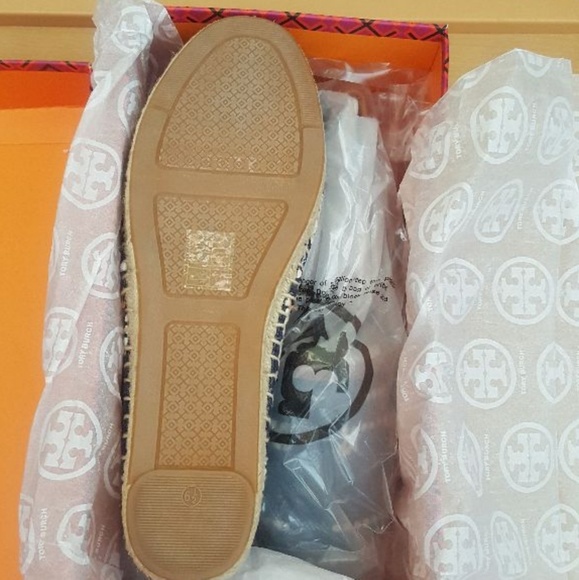 **SOLD** NWT tory burch espadrilles - Picture 4 of 4