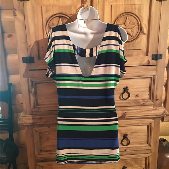 Anthropologie RED HAUTE Cold Shoulder Top - Picture 3 of 7