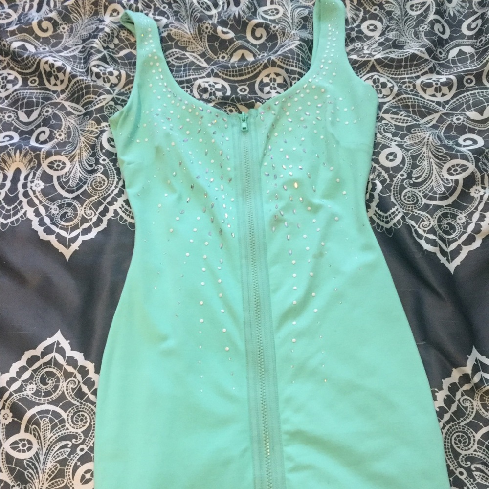 Bebe dress