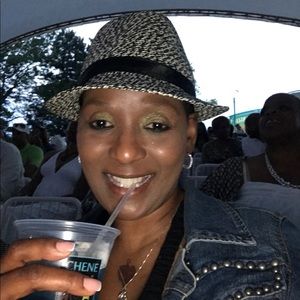 Meet your Posher, Darlene