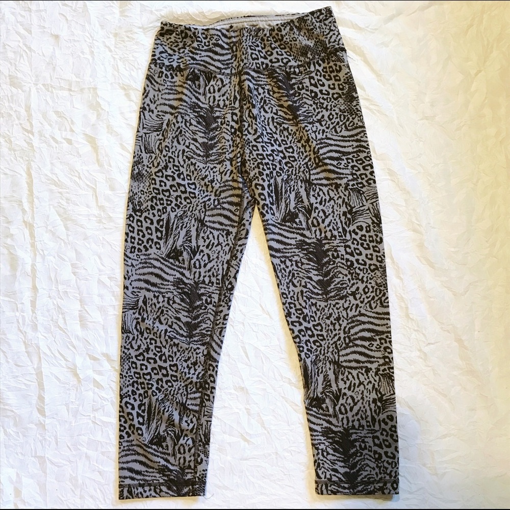 EUC Animal Print leggings 🐅🐆