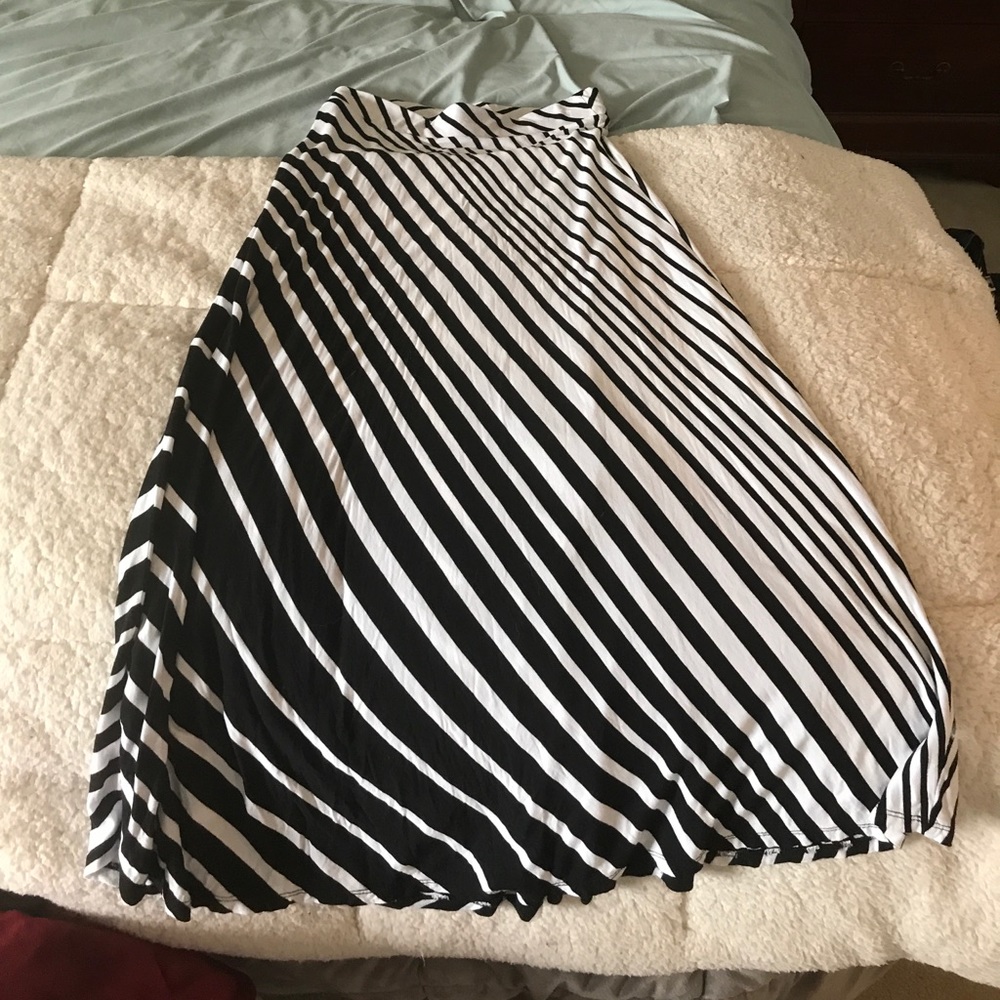 INC maxi skirt