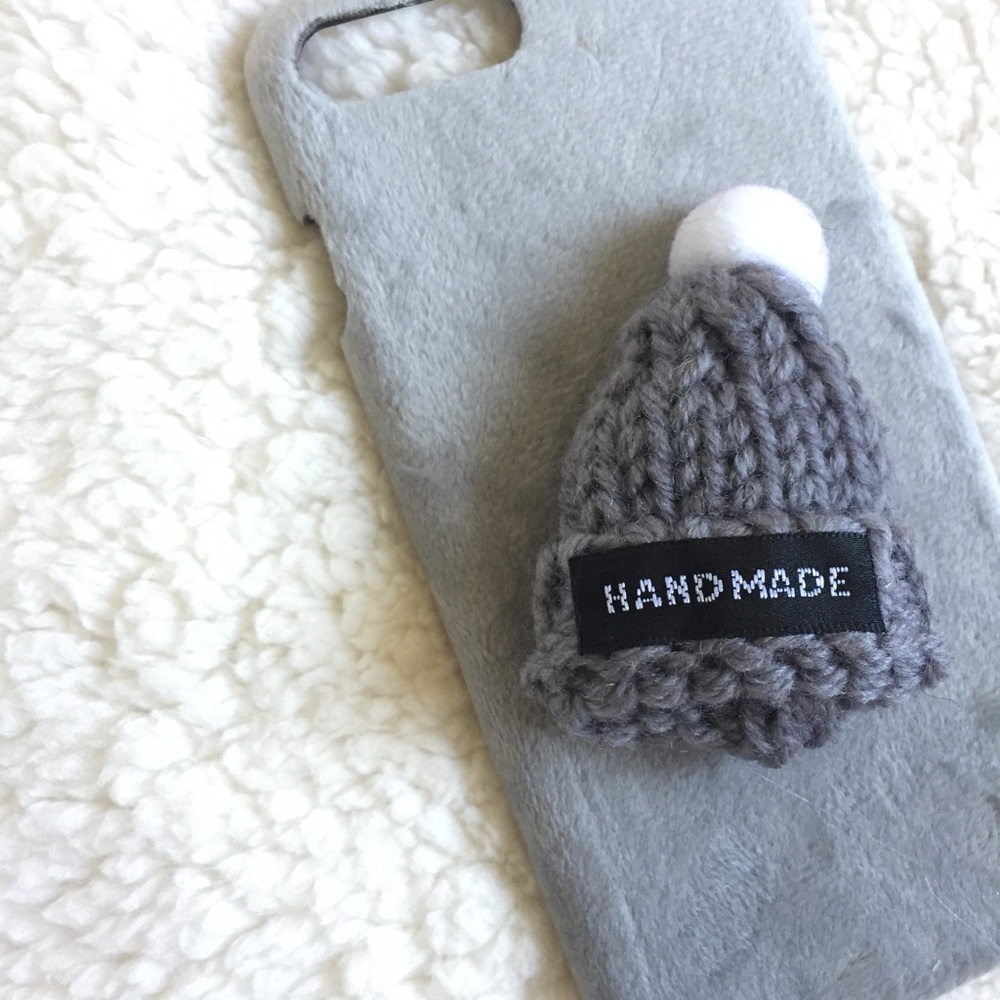Cute iPhone 7S 8S pompom beanie Christmas Winter