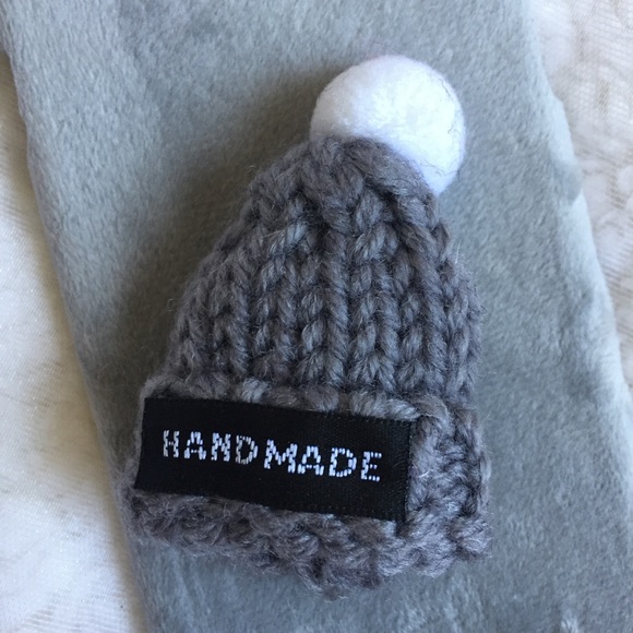 Cute iPhone 7S 8S pompom beanie Christmas Winter - Picture 4 of 4