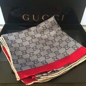 🎉SALE🎉 NEW Gucci Silk Scarf