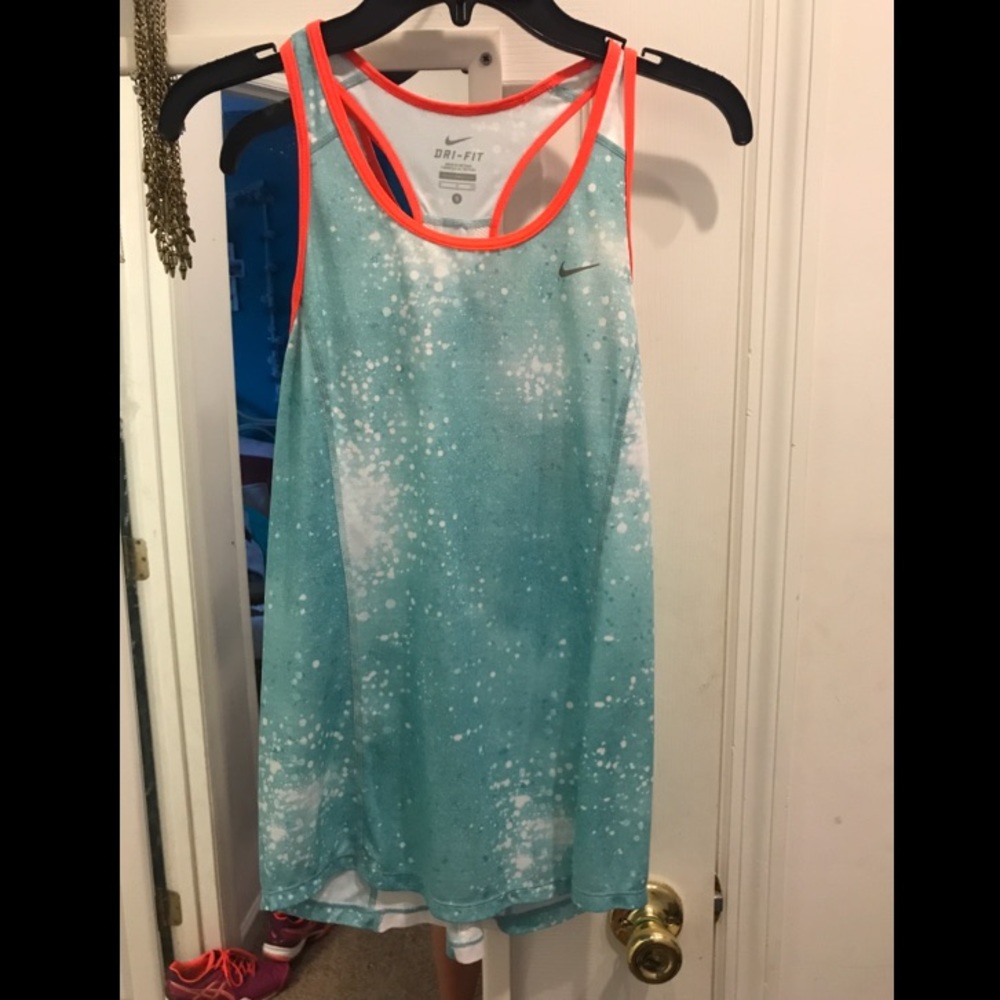 Workout tank top