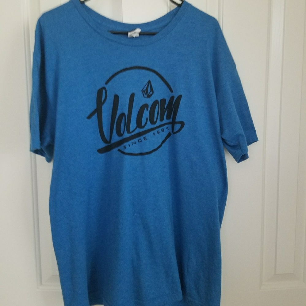 !NWOT MEN'S VOLCOM TEE SHIRT!