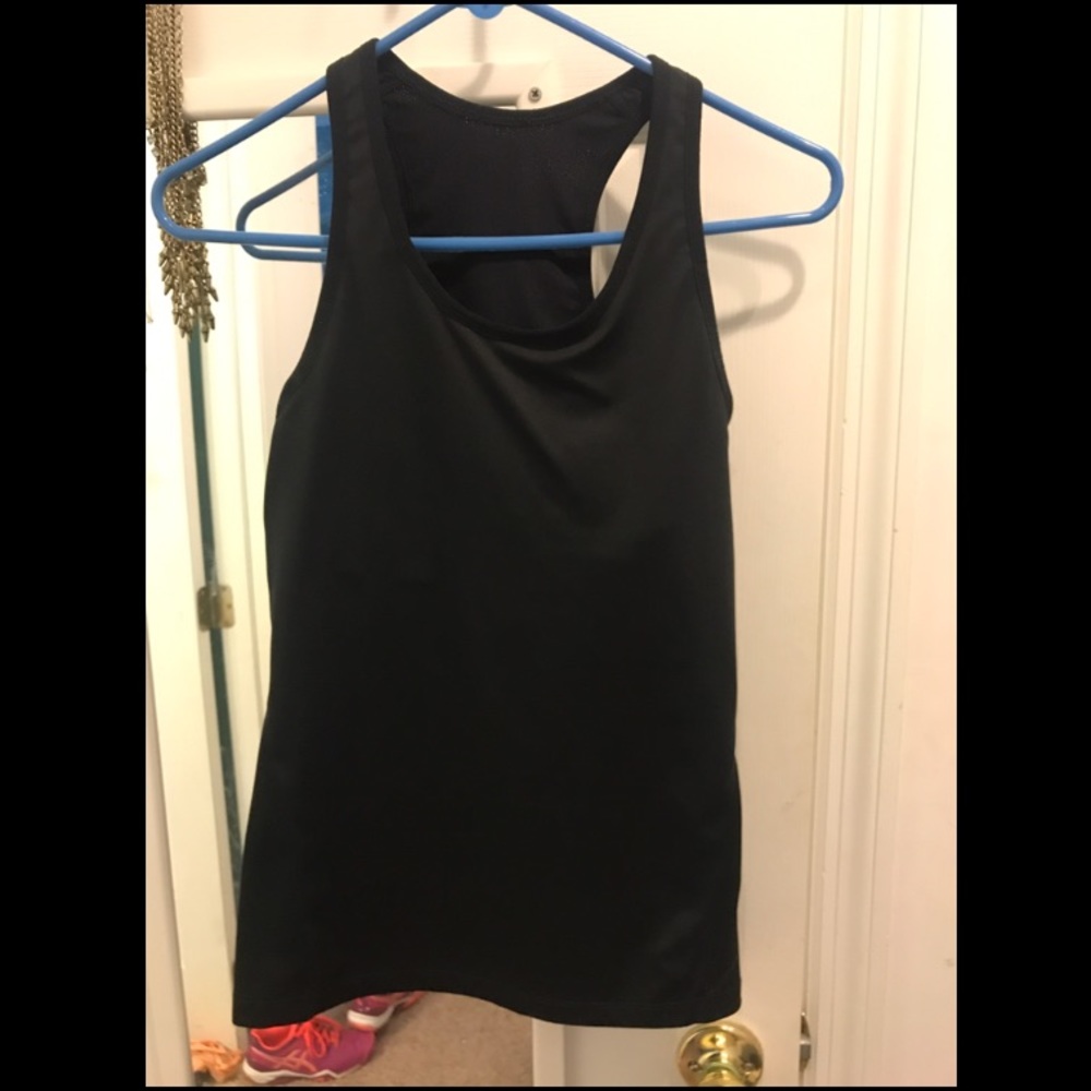 Nike semi-fitted tank top