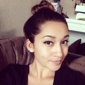 Meet your Posher, Alysia