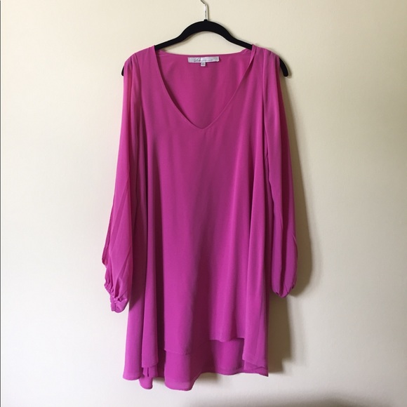 Lovers and Friends Pink open sleeve dress - Picture 2 of 4