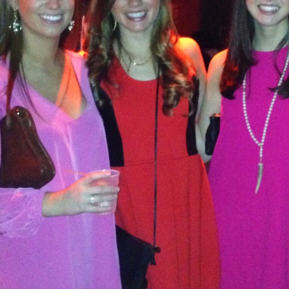 Lovers and Friends Pink open sleeve dress - Picture 3 of 4