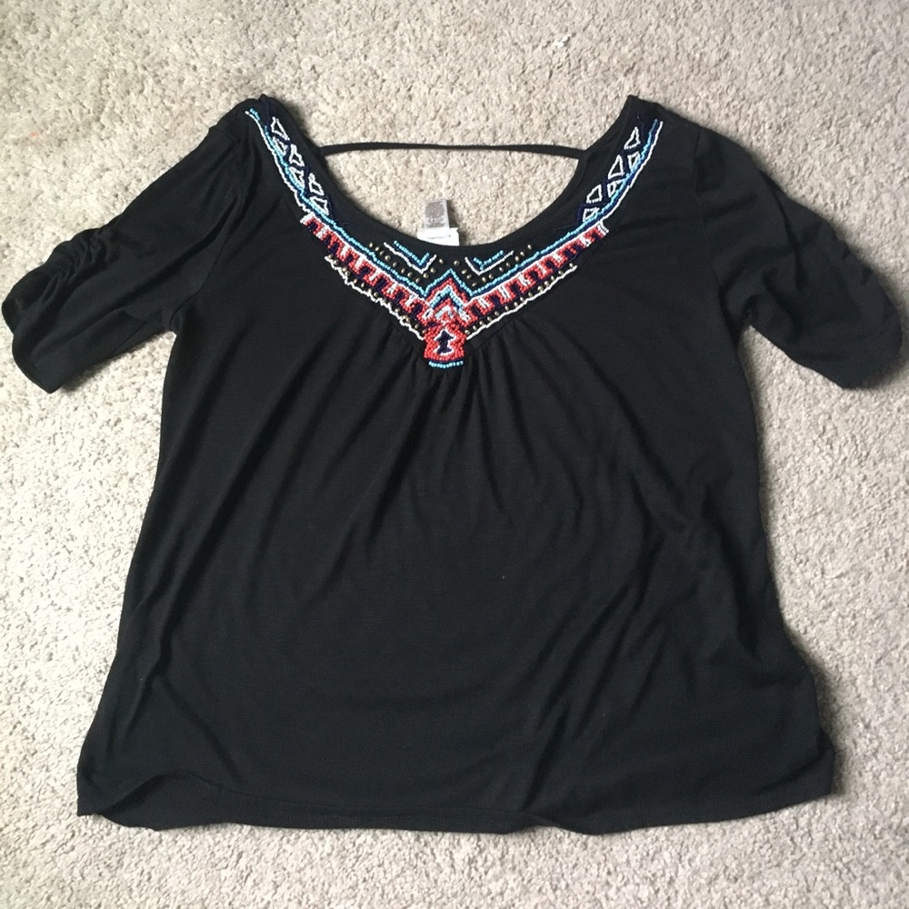 Buckle top