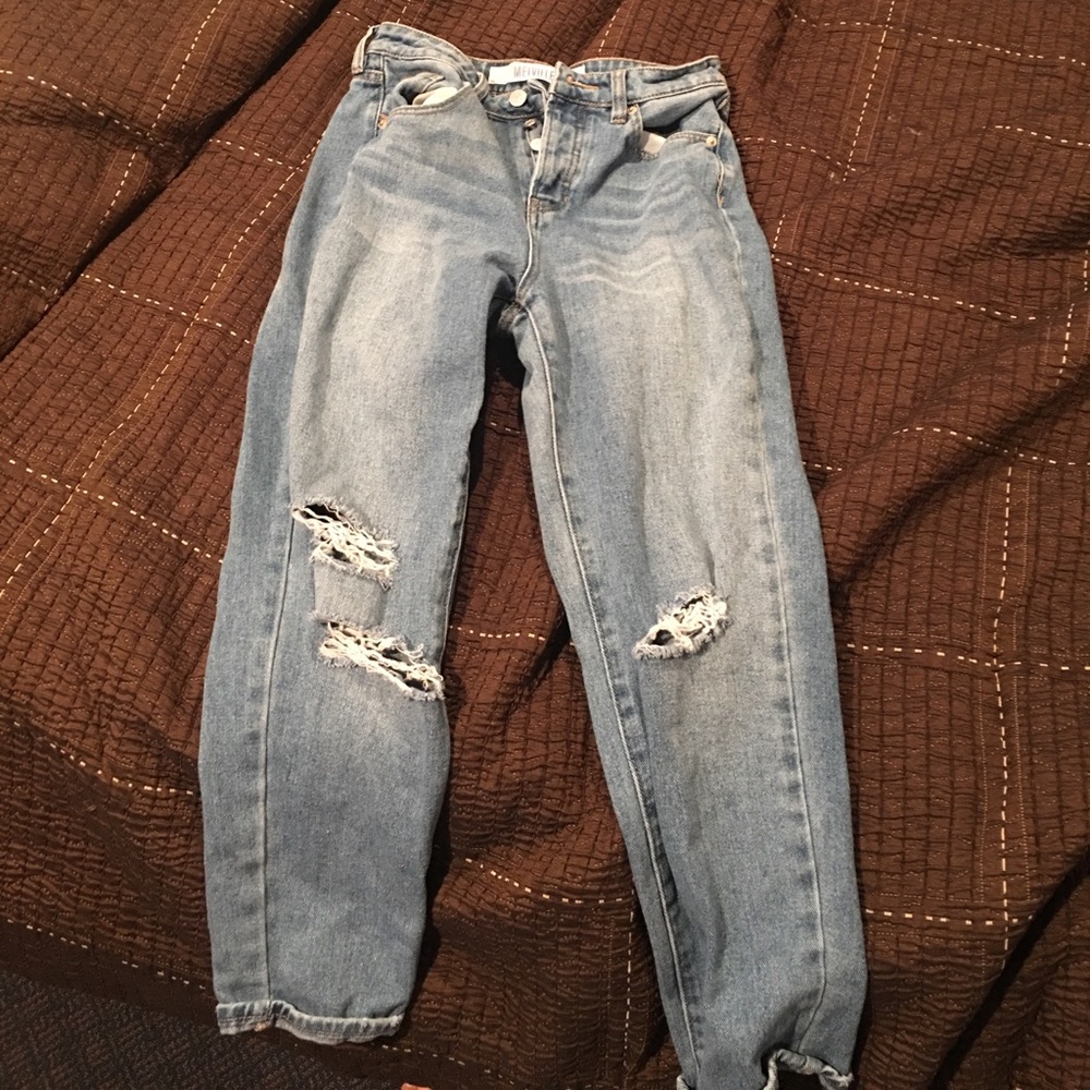 Brandy Melville Boyfriend Jeans