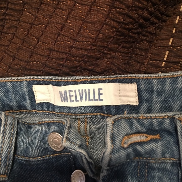 Brandy Melville Boyfriend Jeans - Picture 2 of 2