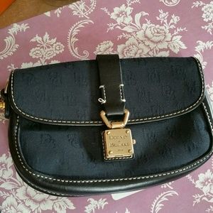 Dooney and bourke wristlet