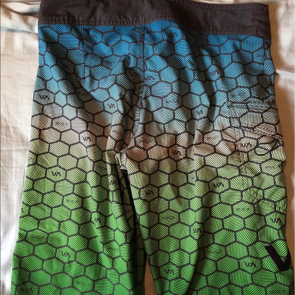 RVCA bathing suit - Picture 4 of 4