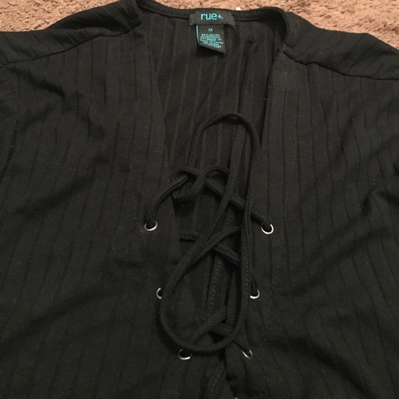BUNDLE: 2 Rue 21+ short sleeve Blouses - Picture 2 of 6
