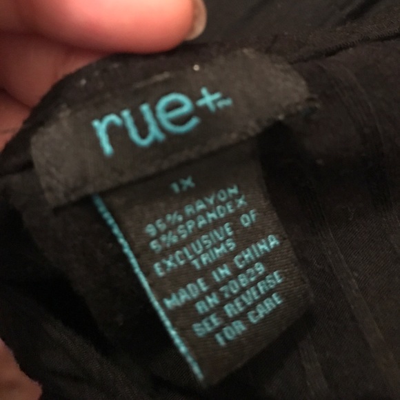 BUNDLE: 2 Rue 21+ short sleeve Blouses - Picture 6 of 6