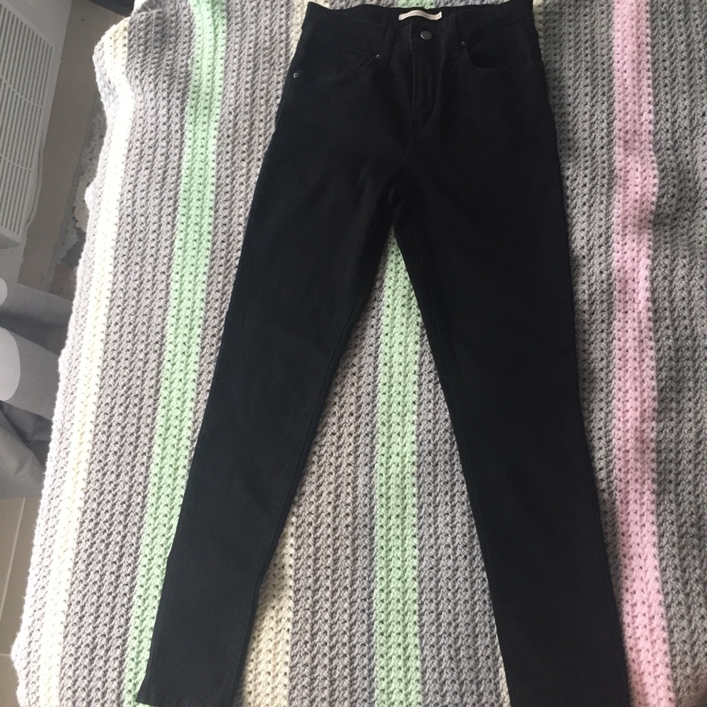 Levi's black jeans