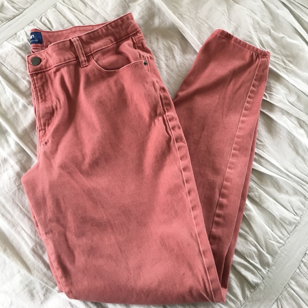 Old navy rockstar jeans