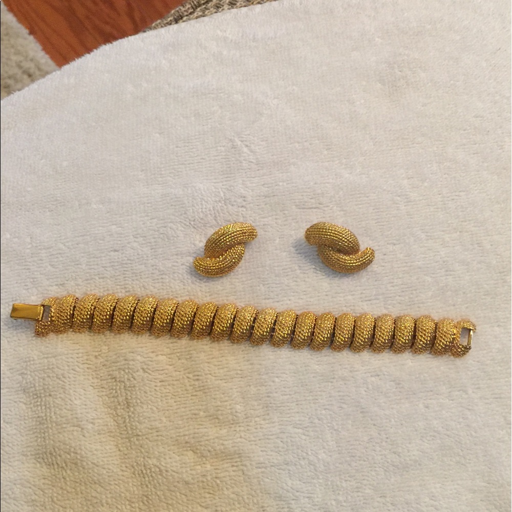 Gold Bracelet & Matching Earrings