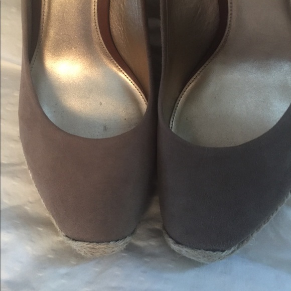 Shoes - Picture 3 of 4