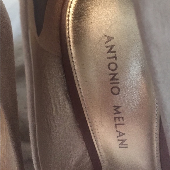 Shoes - Picture 4 of 4