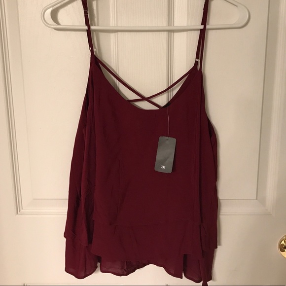 Forever 21 Tops - Burgundy strappy back layered tank top NWT