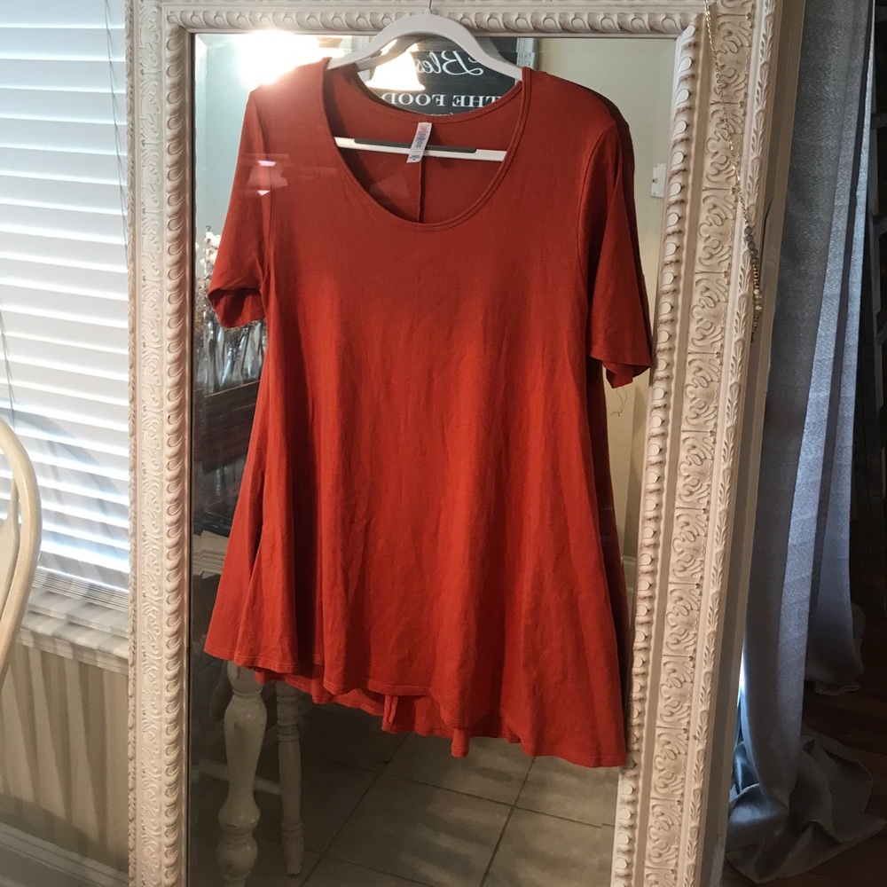 Lularoe Perfect T
