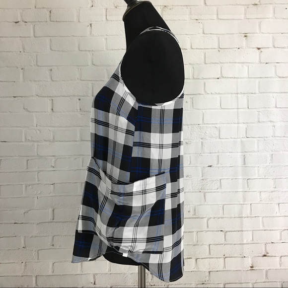 Hanna G. 100% Silk Drapey Pocket Tank - Picture 3 of 4