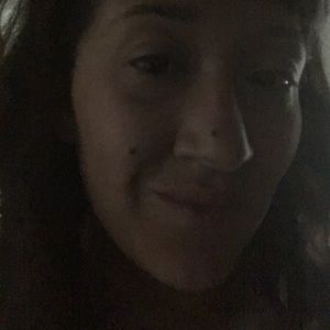 Meet your Posher, Caitlin