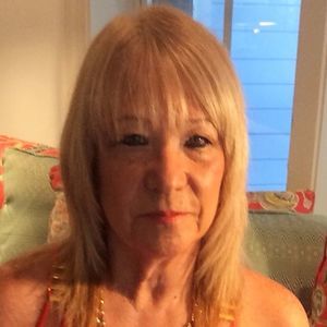 Meet your Posher, Ivette