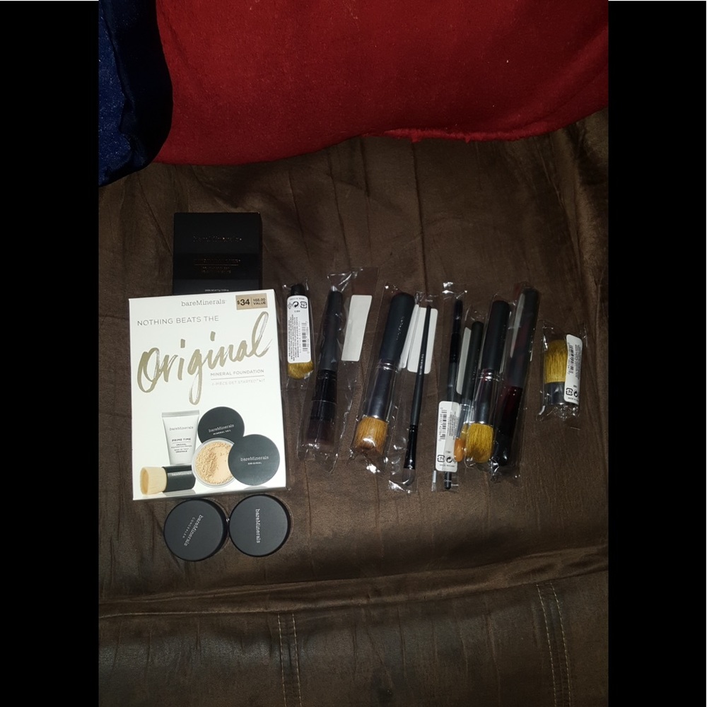 Bare minerals set new